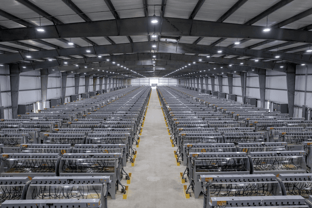 Riot Resets ATM With New $500M Raise as Bitcoin Mining Cash Flow Remains Thin